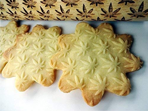 CANNABIS ROLLING PIN PATTERN with CANNABIS LEAVES for EMBOSSED COOKIES