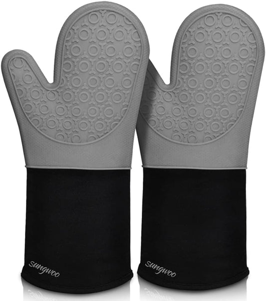sungwoo Extra Long Silicone Oven Mitts, Heat Resistant Oven Gloves with Quilted Liner Non-Slip Textured Grip Perfect for BBQ, Baking, Cooking and Grilling - 1 Pair 14.6 Inch Grey & Black