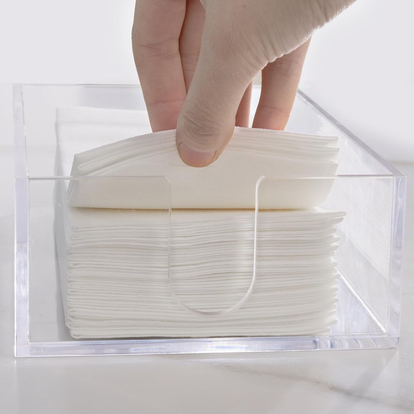 Rubtlamp 1Pcs Guest Towel Holder Tray - 0.2Inch Thickness Bathroom Napkins Holder - Acrylic Napkin Holder Bathroom for Kitchen, Parties, Weddings, Party, Hotel, Restaurant (Clear, 9”X5.5”X2.5”)