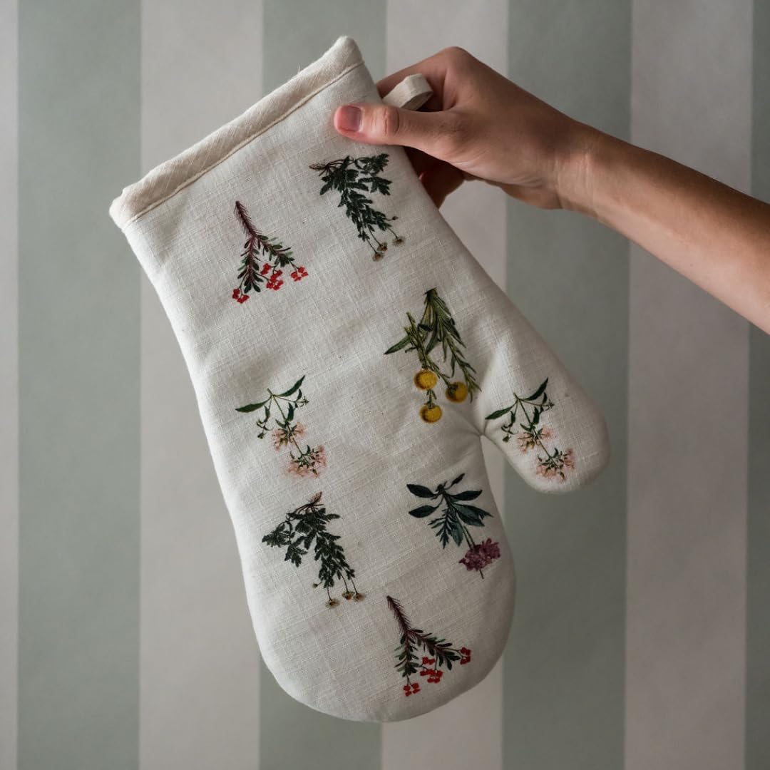 Elegant Vintage Oven Mitt - Heat Resistant Oven Glove with Botanical Print - Perfect for BBQ, Baking, Cooking and Grilling