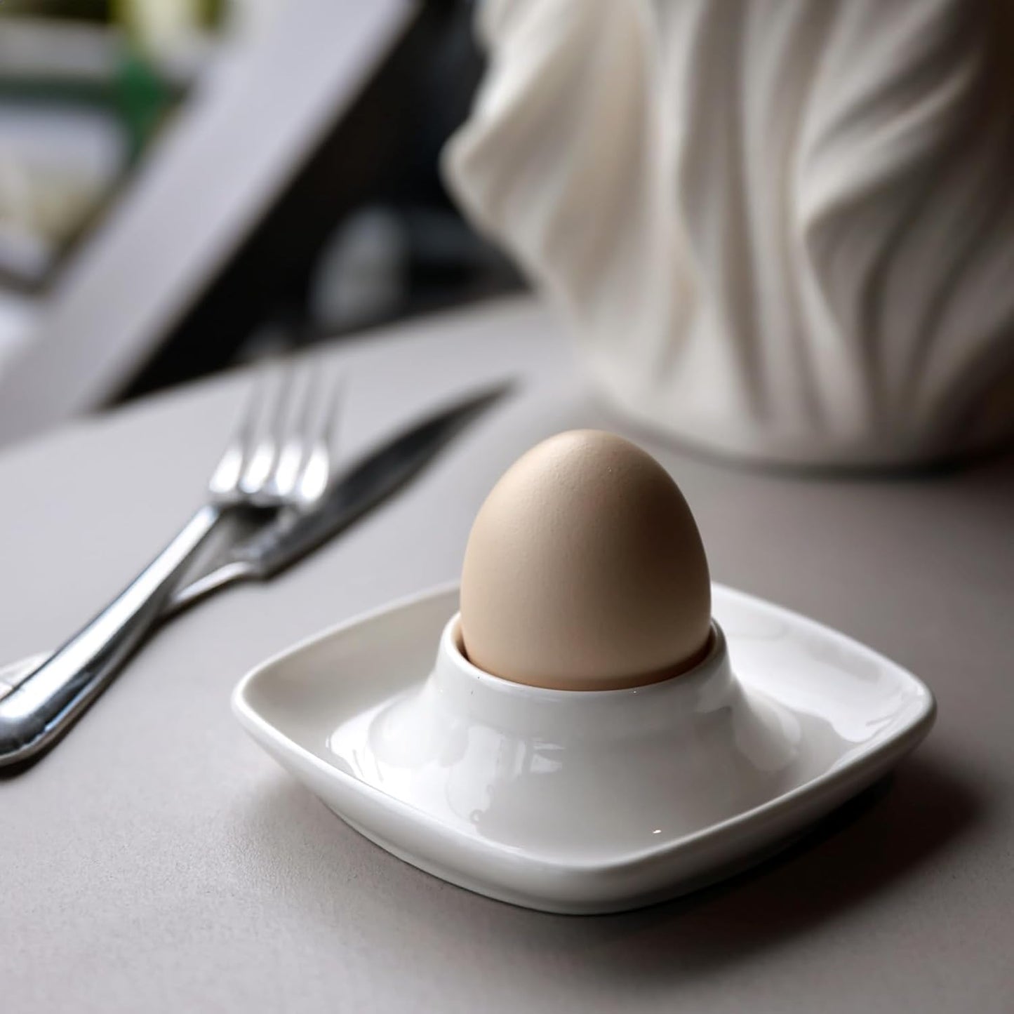 Ceramics White Egg Cups Egg Holders for Hard Boiled Eggs Set 6pcs