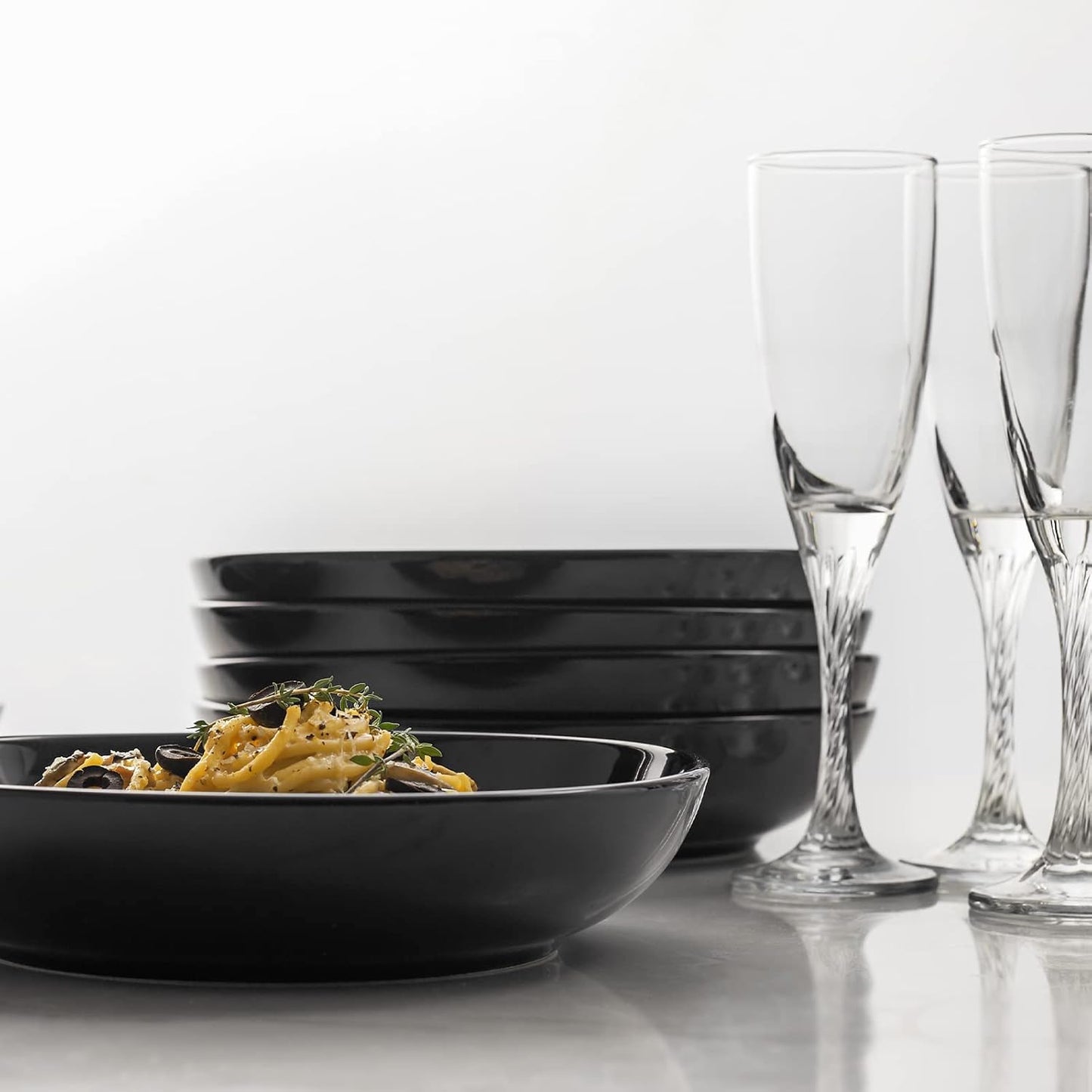 Y YHY Pasta Bowls 30oz, Large Salad Serving Bowls, Shallow Soup Bowls, Porcelain Pasta Bowls Set of 6, Microwave Dishwasher Safe, Black