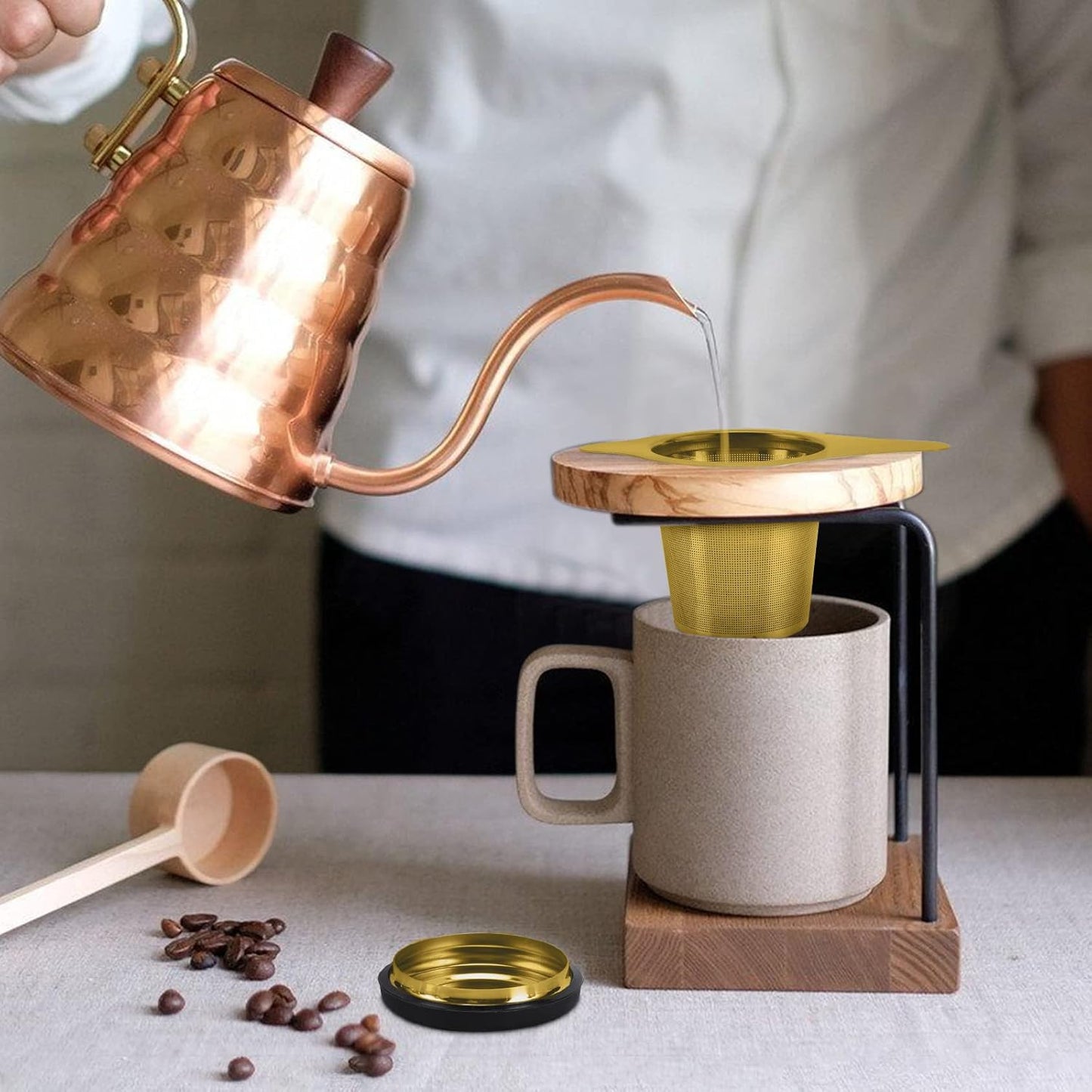 Tea Infuser Basket Stainless Steel Tea Strainer Tea Filter With Small Strainer And Lid Tea Diffuser For Loose Tea Superior Brewing Experience (One pack gold)