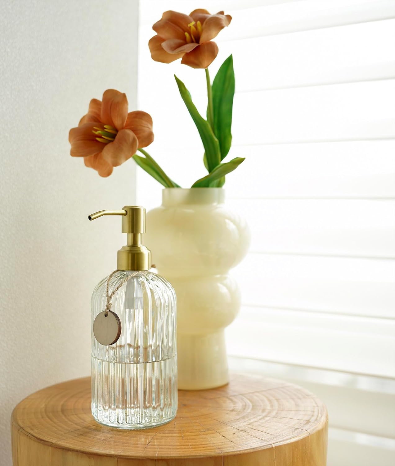 JASAI 18Oz Glass Soap Dispenser with Golden Pump for Kitchen,Refillable Liquid Hand soap Dispenser with Vertical Stripe, Clear Soap Dispenser Bathroom for Hand soap, Dish Soap, Lotion