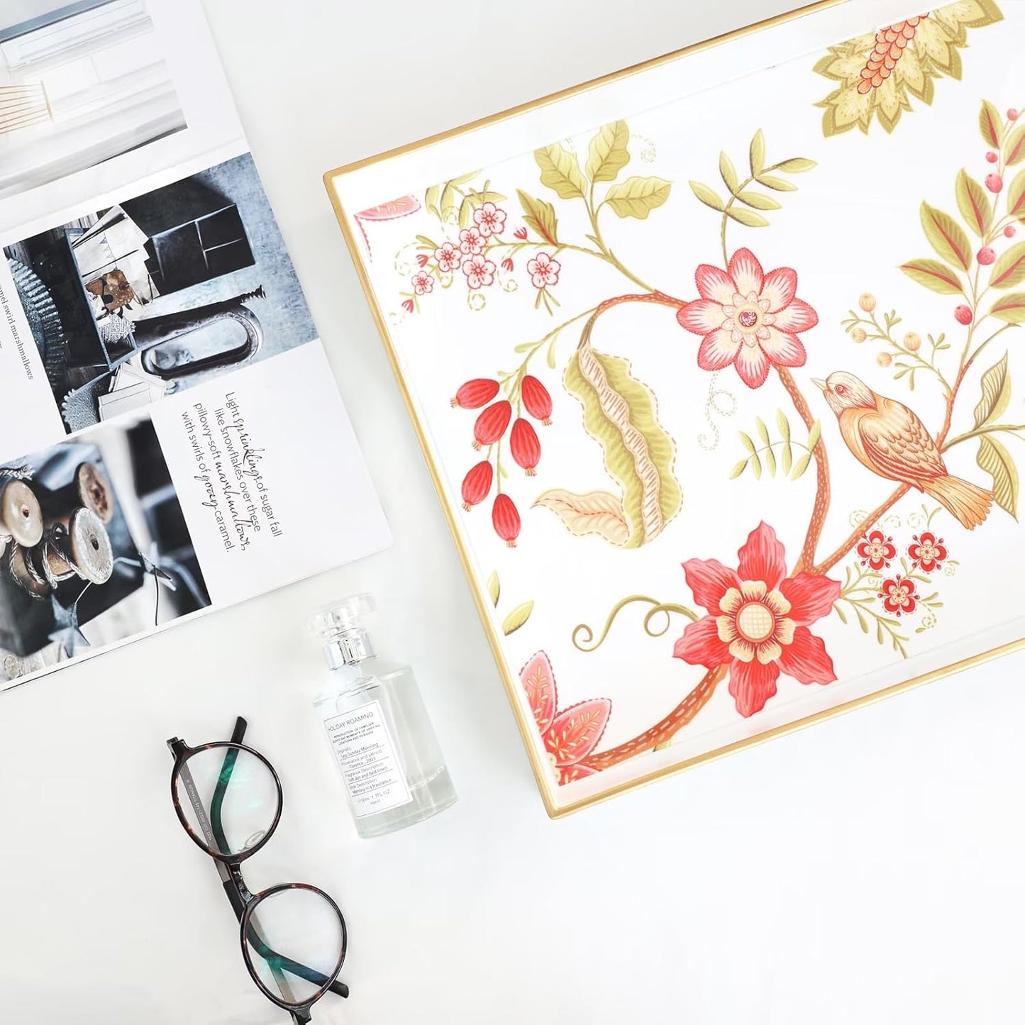 Spsyrine Decorative Serving Tray with Handles, White Lacquered Coffee Table Tray for Ottoman, Rectangle Waterproof Platters for Centerpieces, Parties, Living Room, Kitchen Counter Organization