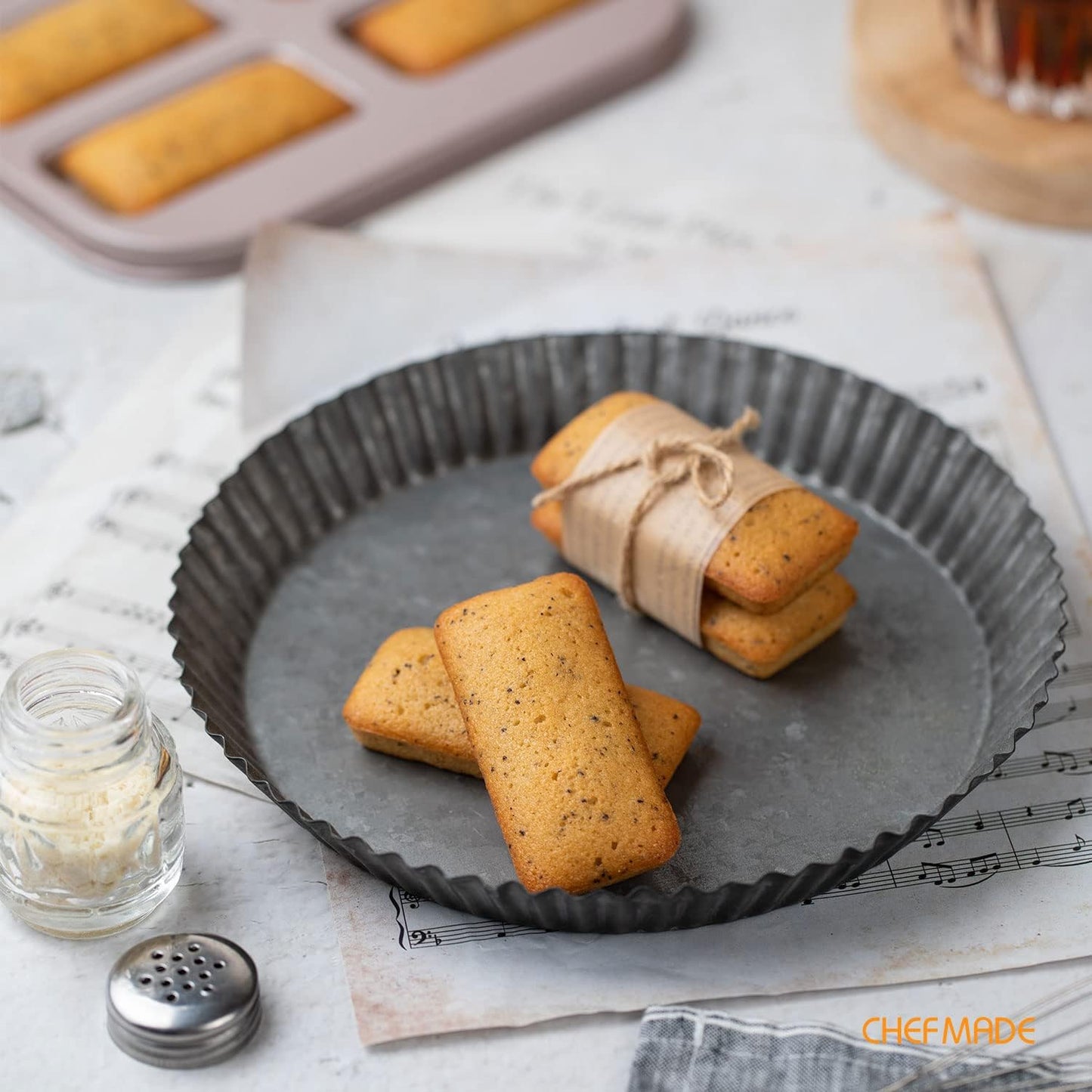 CHEFMADE Financier Cake Pan, 8-Cavity Non-Stick Muffin Pan Biscuits Cookies Bakeware for Oven Baking (Champagne Gold)