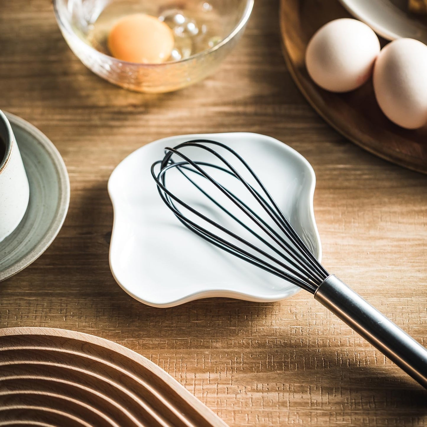 Spoon Rest, Spoon Holder for Stove Top, Farmhouse kitchen Decor Spoon Rack Cooking Holder for Multiple Utensils, White, Ruffled Edge