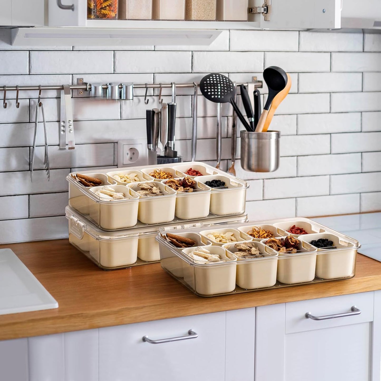 Snack Box Container, Dishwasher Safe Fruit Storage Containers, Divided Serving Tray with Lid for Veggie, Candy and Nuts, Snackle Charcuterie Boxes for Kids, Adults Travel, Party and Picnic (2 Pack)