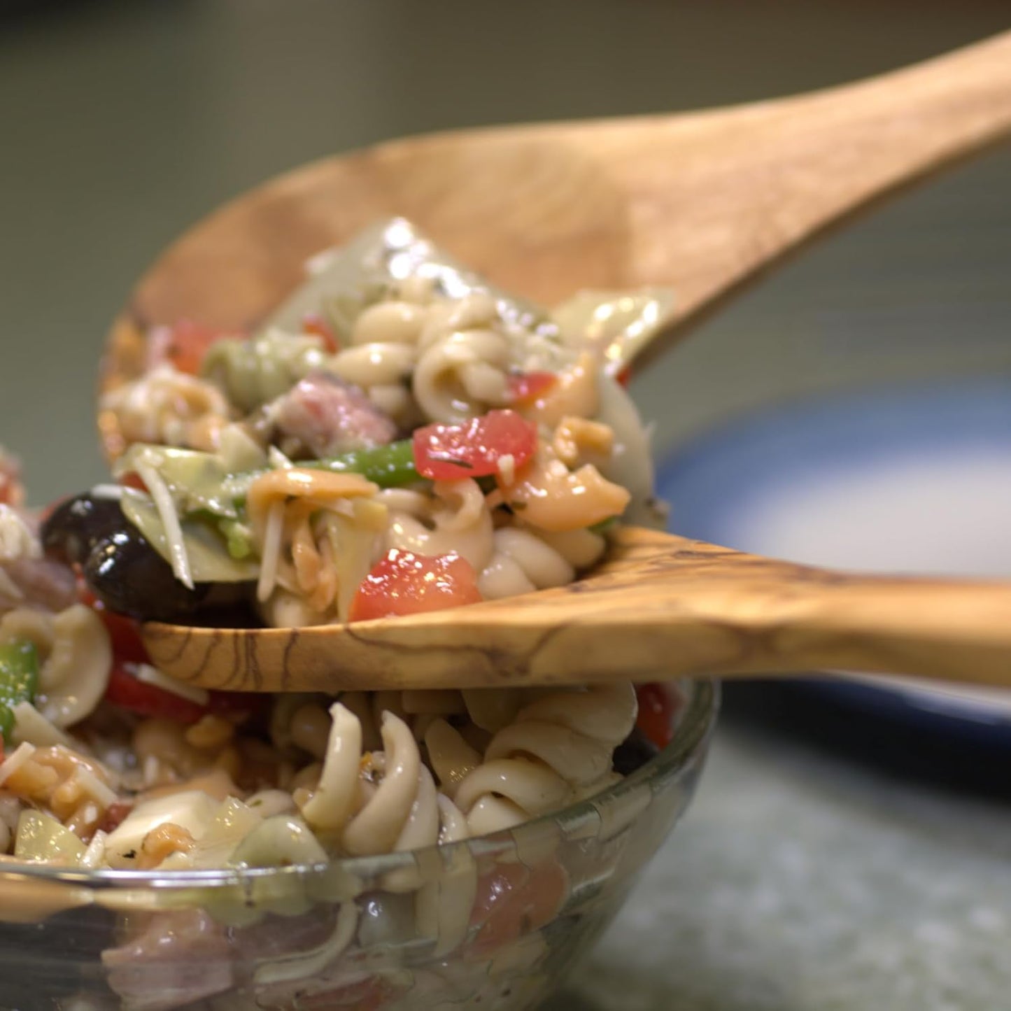 Olive Wood Salad Tongs 12 Inches Long Wooden Salad Spoons for Serving and Mixing, Salad Servers Set, Salad Tosser Utensils, Hardwood Salad Hands, Wooden Pasta Claw Fork With Teeth