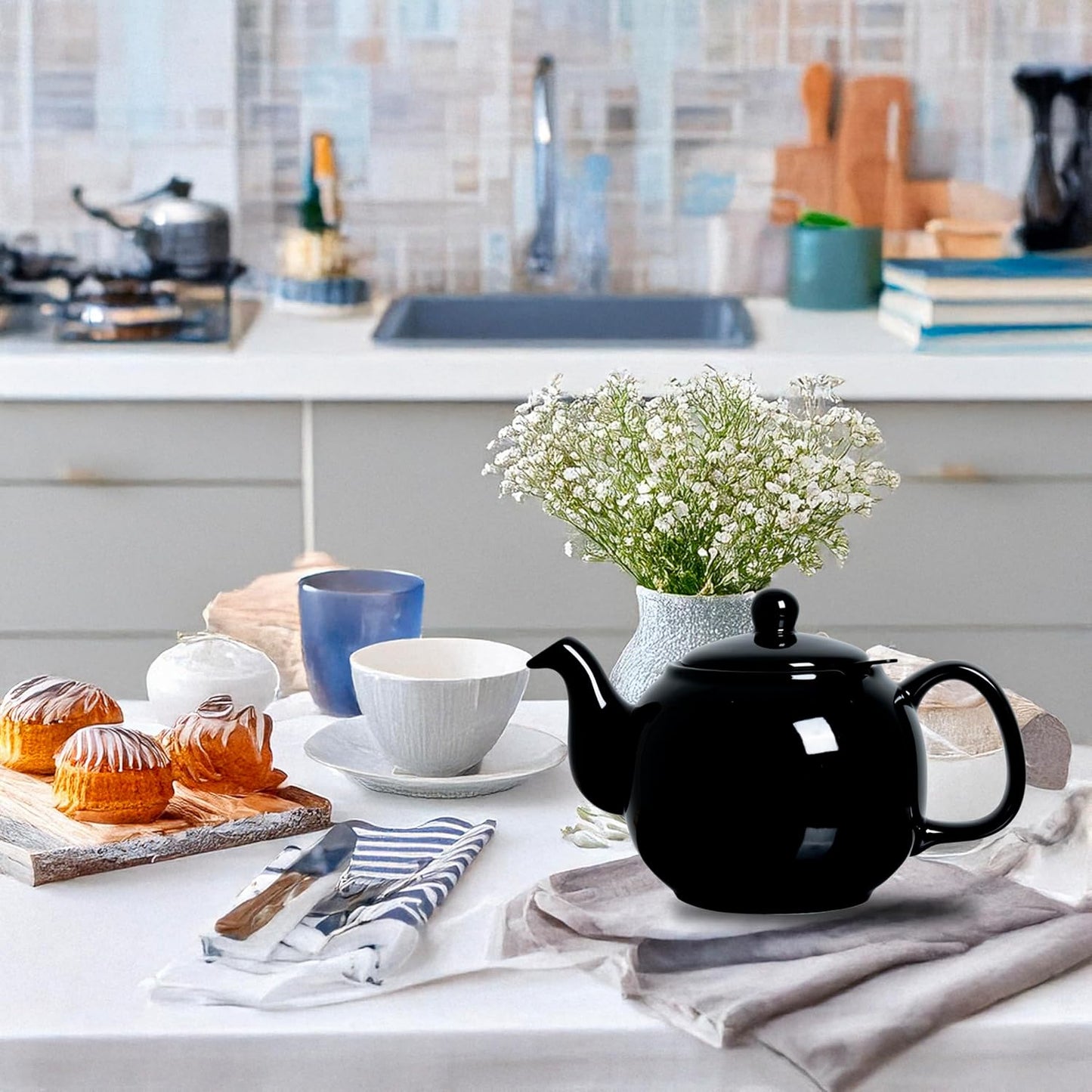 ETHNIQ Porcelain Tea Pot with Stainless Steel Tea Infuser - Black