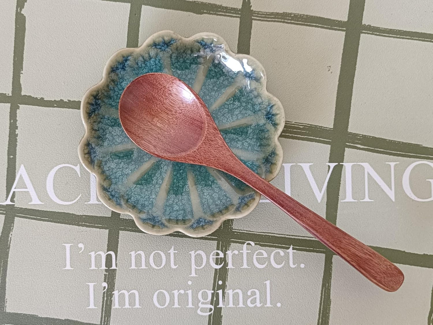 Ceramic Spoon Rest for Stove Top, Flower Cute Spoon Rest for Kitchen Counter, Cooking Spoon Holder for Kitchen Counter, Utensil Rest Spatula Rest Ladle Holder Tong Rest, 1 PC (Retro, Mist Green)