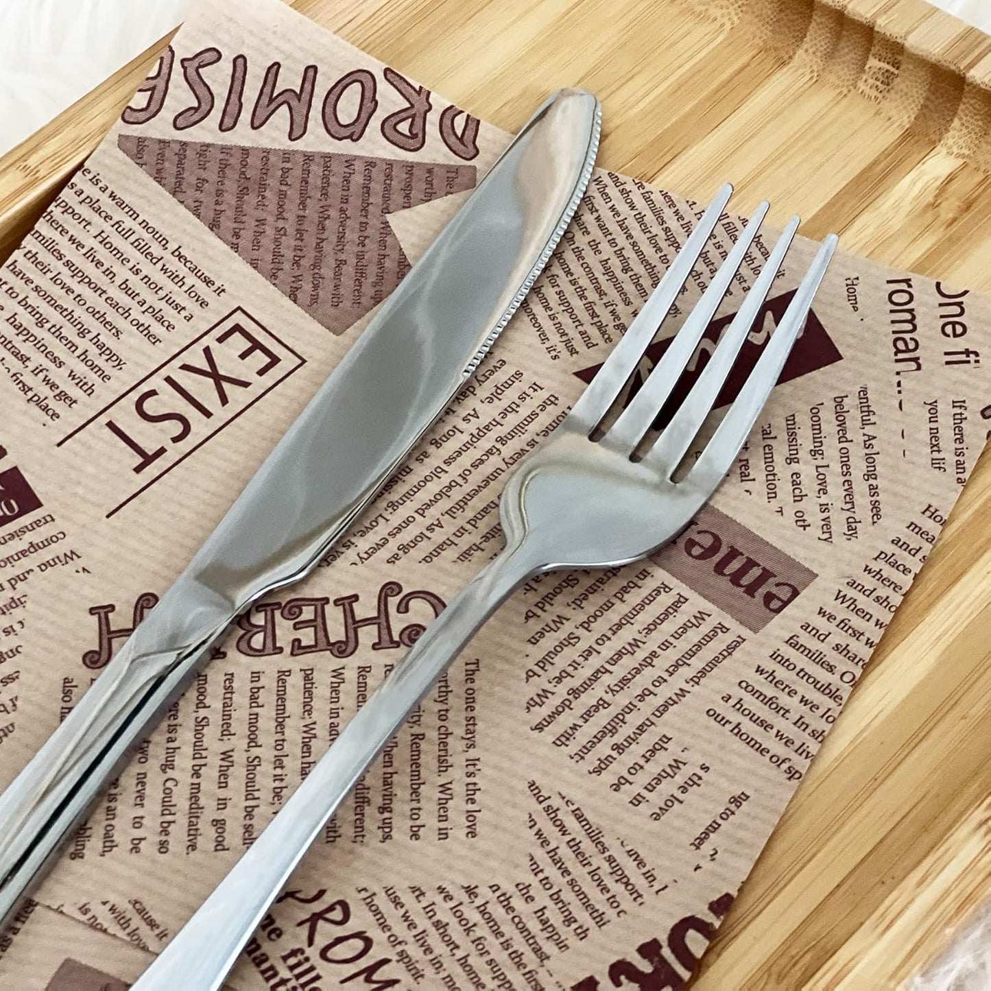 SANTUO 12 Piece Silverware Set with 6 Dinner Knives and 6 Dinner Forks,Flatware Set with Top Food Grade Stainless Steel,Tableware Cutlery Set For Home Restaurant Hotel, Mirror Finish, Dishwasher Safe