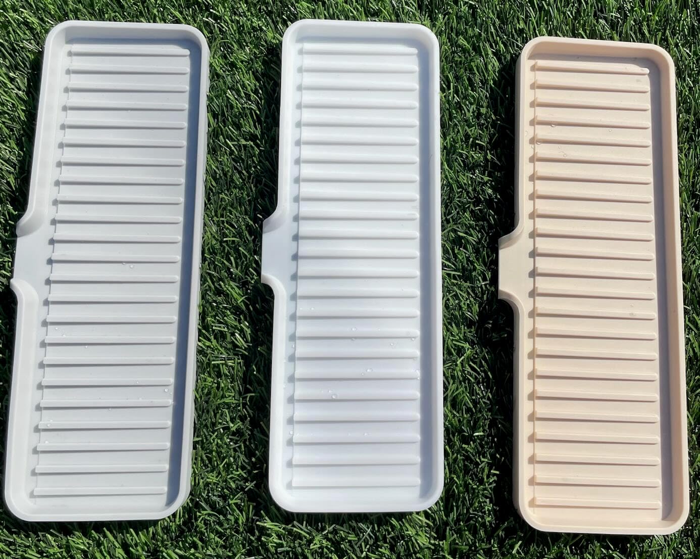 Happitasa Silicone Soap Dish Tray and Sponge Holder with Drain Chute | Bathroom and Kitchen Sink Organizer Caddy (White, 12"x4", 7.4 Ounces)