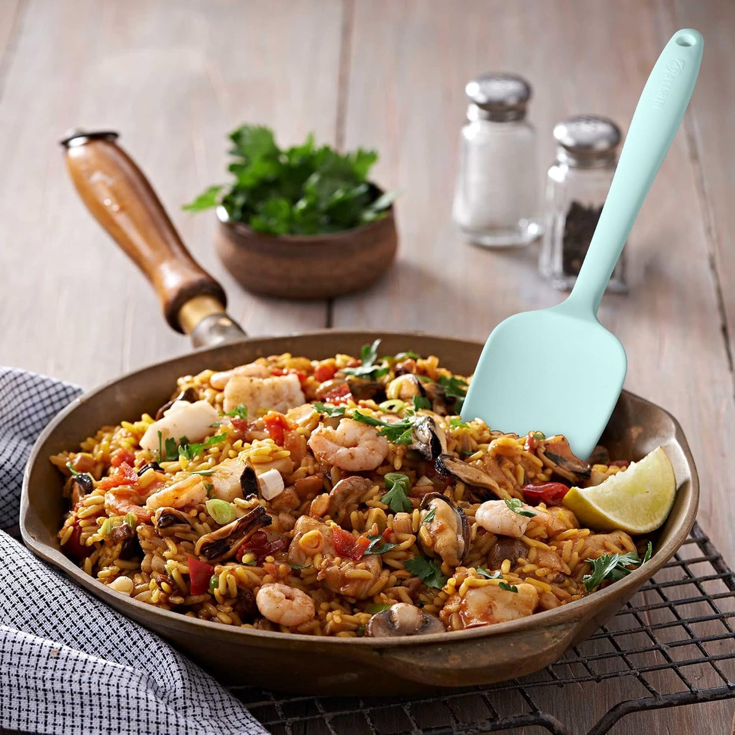 Silicone Spatula 3-piece Set, Ergonomic Handle High Heat-Resistant Spatulas, Non-stick Rubber Spatulas with Stainless Steel Core, Macaron Navy