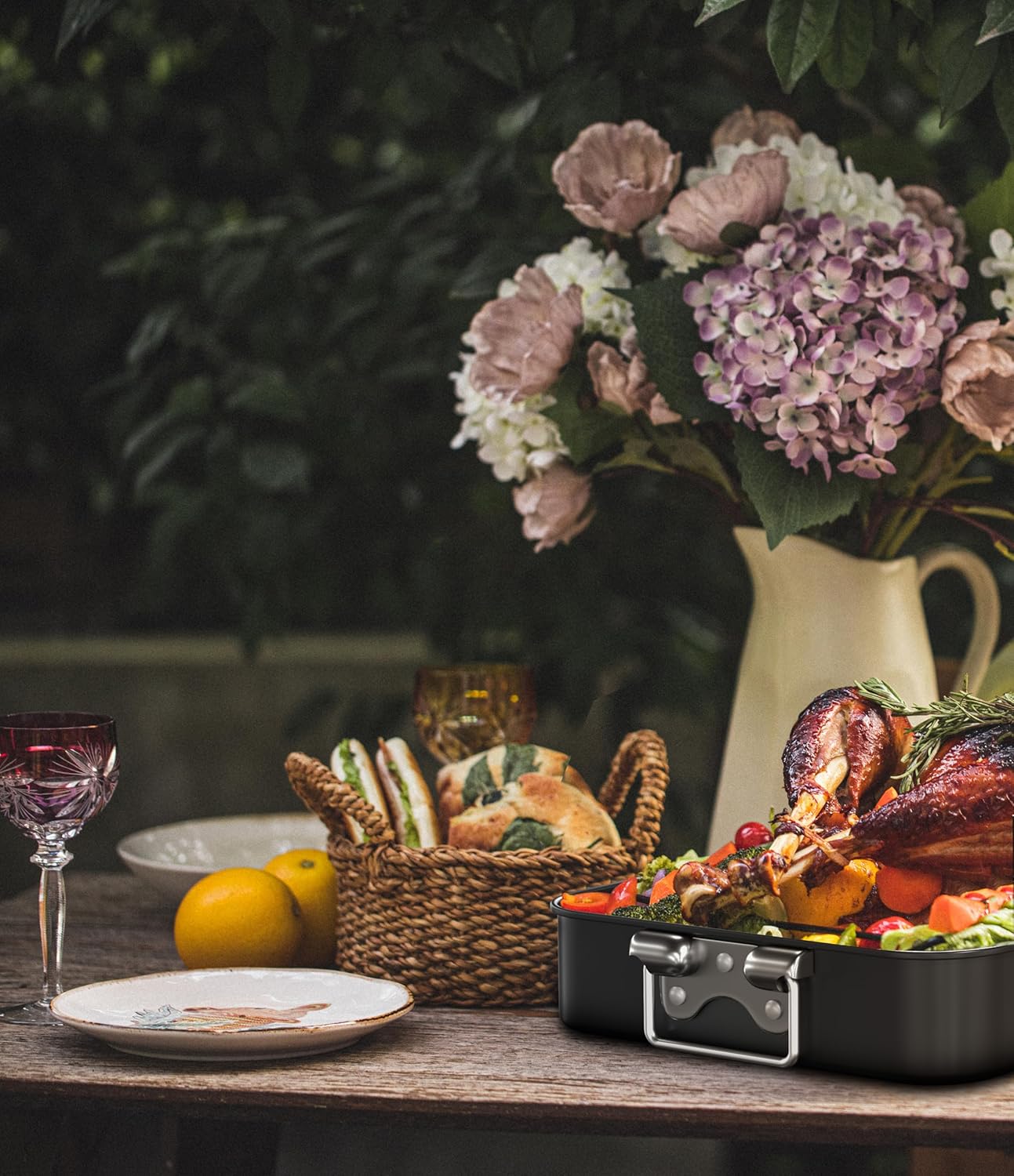 CHEFMADE Large Roasting Pan, 16-Inch Turkey Roasting Pan with V Rack, Nonstick Baking Pan for Lasagna Vegetable and Meat 16.3" x 12.52" x 3.11"