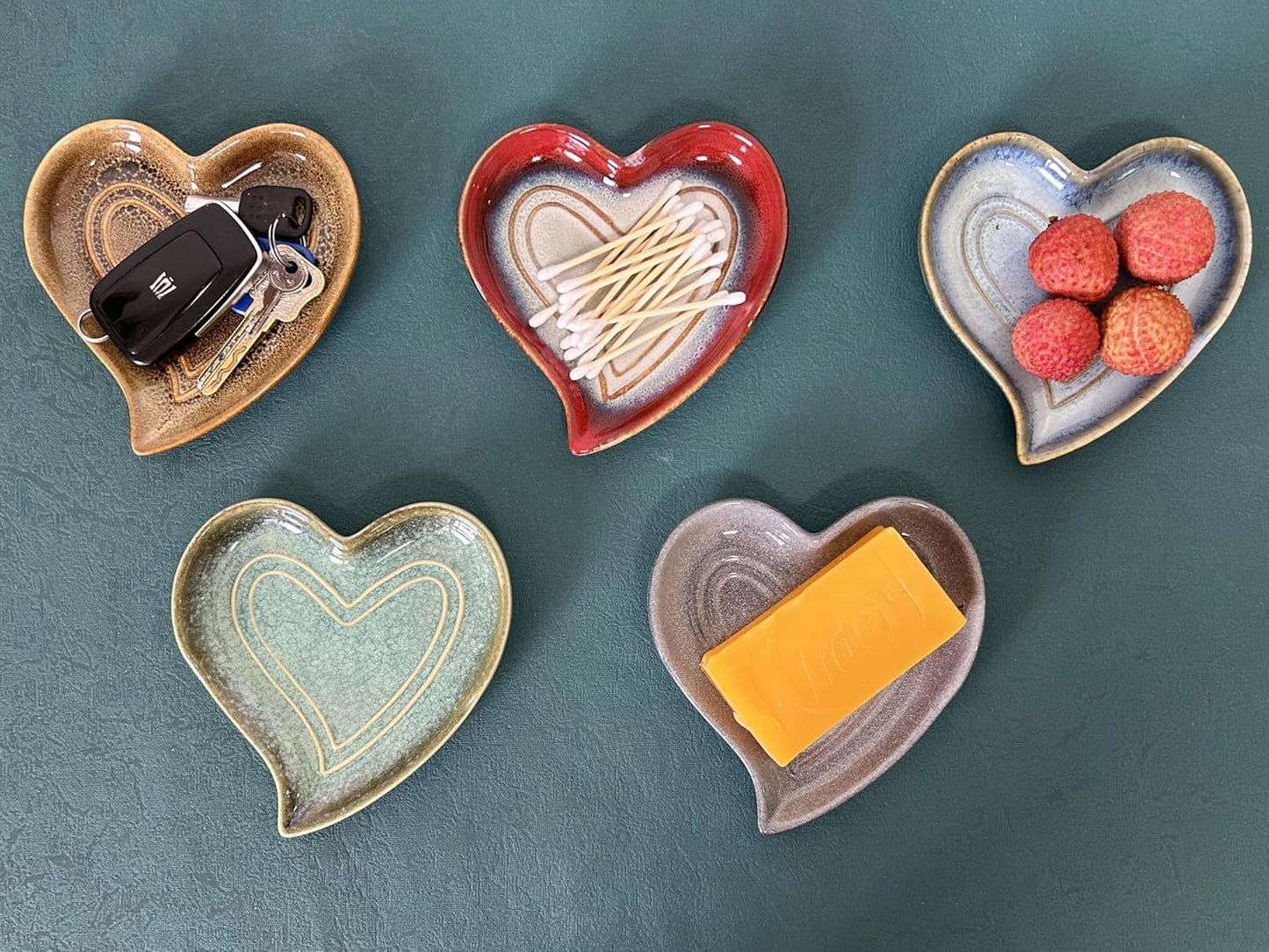 Ceramic Spoon Rest for Stove Top, Heart Cute Spoon Rest for Kitchen Counter, Cooking Spoon Holder for Kitchen Counter, Utensil Rest Spatula Rest Ladle Holder Tong Rest (Retro Red)